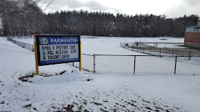 Parmenter sign in the snow