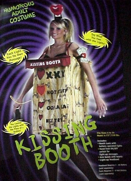 Kissing Booth Costumes3