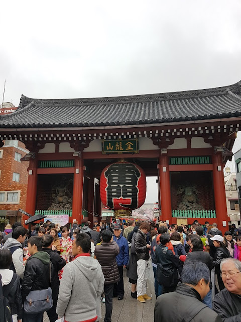 asakusa senso-ji temple kaminarimon