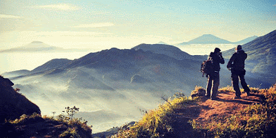 5 Gunung Paling Angker Di Indonesia