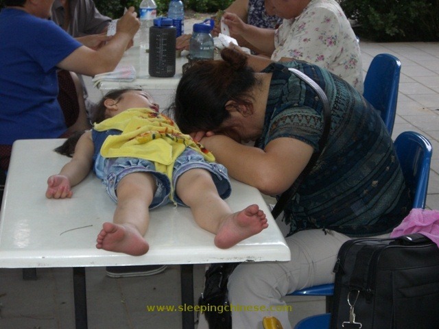 sleeping-chinese-11