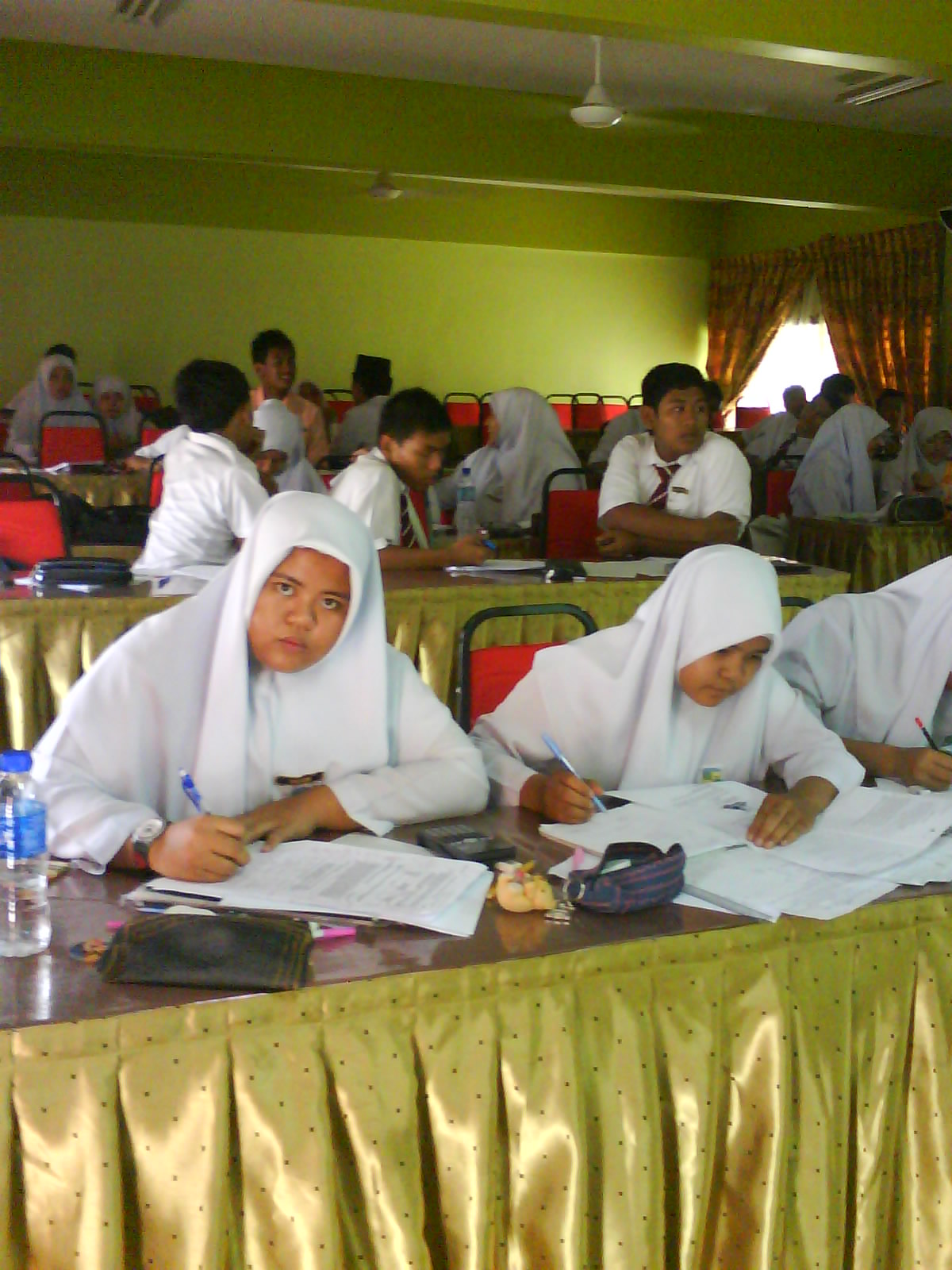 APA SAHAJA TENTANG SEKOLAH