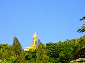 Buddha Statue auf Berg bei Khao Tao Hua Hin