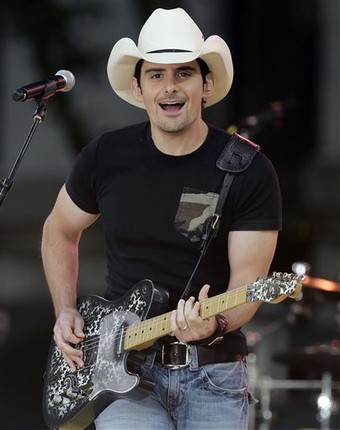 brad paisley family pictures. rad paisley family photos