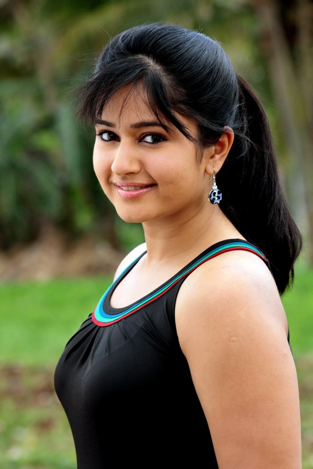 Poonam Bajwa Face Closeup Pics In Black Dress