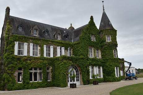 foto da frente do chateau lascombes
