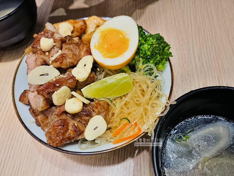 初牛伊通店,牛肉丼飯,伊通街美食