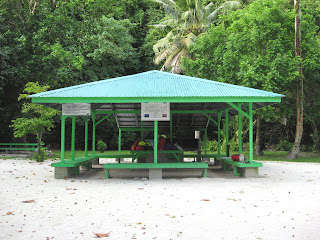 Ngchus Beach Shelter, Palau