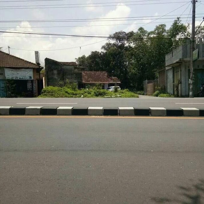 Tanah Hook murah strategis pinggir jalan raya provinsi Jogja Magelang