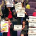 Γερμανοί βουλευτές ύψωσαν πλακάτ υπέρ της Ελλάδας μέσα στη Βουλή!