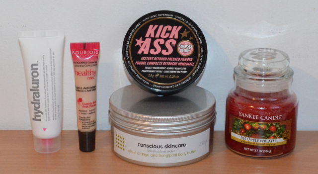 Hydraluron, Bourjois healthy mix concealer, Yankee candle red apple wreath