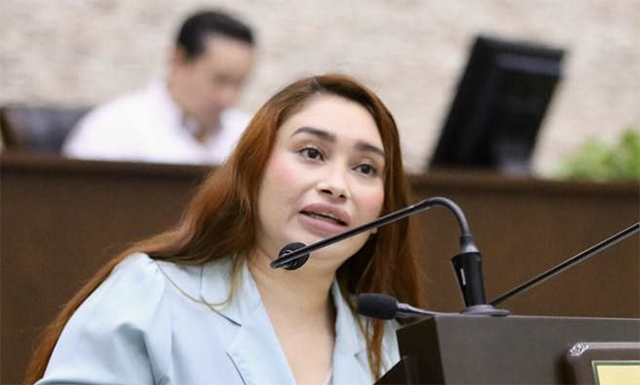 Censuran, cortan y mochan discursos de la oposición en el Congreso local: Villanueva Moo