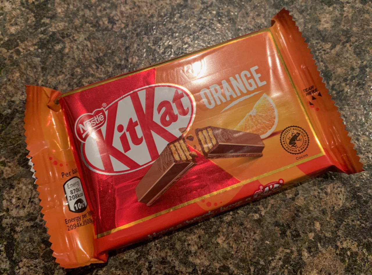 FOODSTUFF FINDS: Kit Kat Ball (France) [By @cinabar]