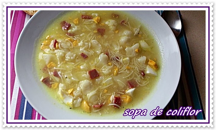 http://lasrecetasdenessa.blogspot.com.es/2013/12/sopa-de-coliflor.html