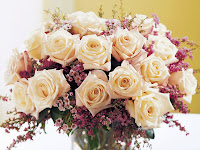 White Rose Bouquet Wallpaper