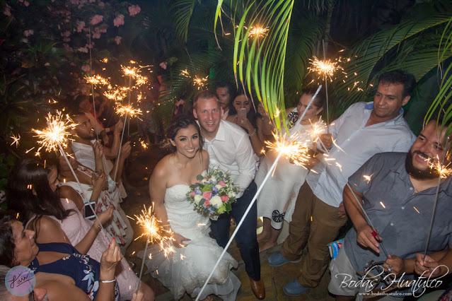 boda en playa, beach wedding, Oaxaca, México, Bodas Huatulco, Wedding Planner