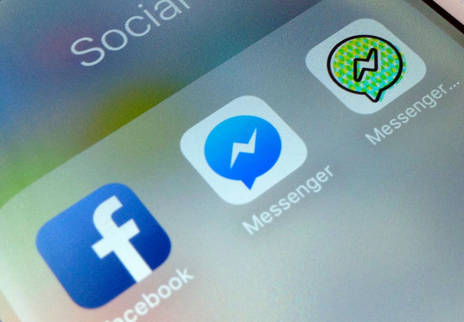 Facebook In Hot Water After Messenger Bug Reveals Who You Re Talking To Digital Information World