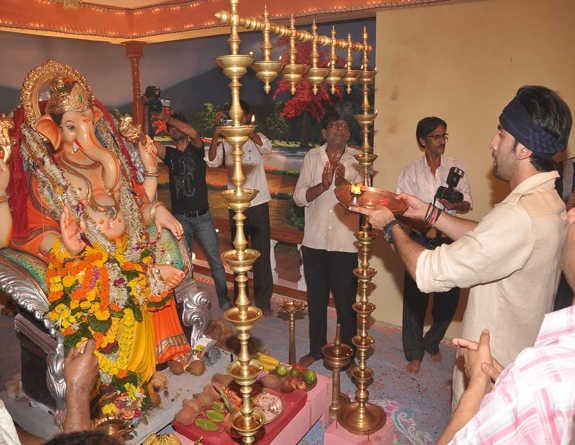 Rockstar Ranbir devotion of Ganpati Bappa Immersion Wallpapers
