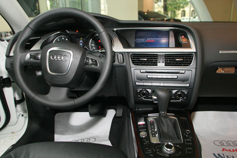 Cho thuê xe Audi A5