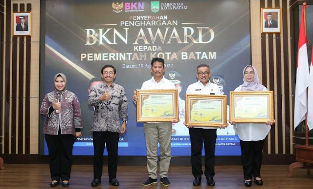 Pemko Batam Meraih Empat Penghargaan Pada Ajang BKN Award 2022 