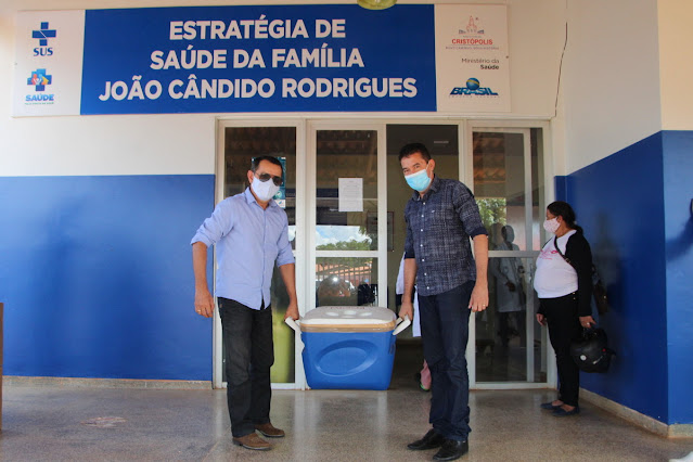 Cristópolis recebe as primeiras doses de vacina contra a Covid-19