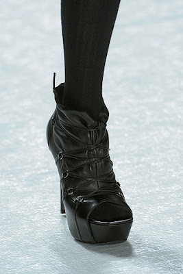 Vera Wang fall 2010