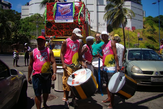 Bloco Lero-Lero organizando a saída do Banho à Fantasia