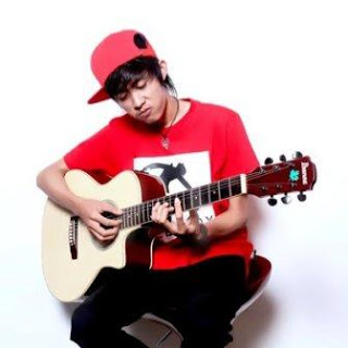 Download Lagu Mp3 Lirik Lagu Angger Laoneis - Satu Untukmu