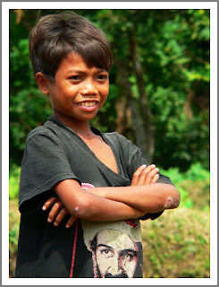 Cara Buat Duit Duduk Di Kampung, Orang Kampung Hensome,