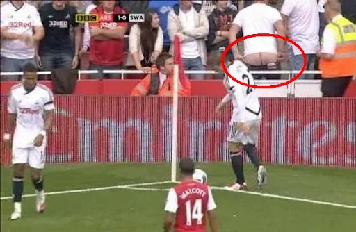 How you show your ass to the entire nation