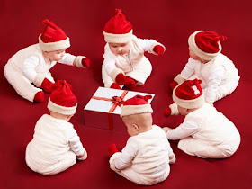 Cute Babies Christmas Wallpaper