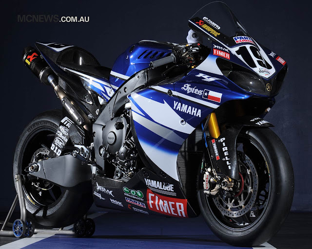 Yamaha-R1-Wallpapers-0103