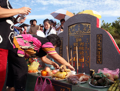 LaaPengajian Malaysia,: Perayaan Ching Ming