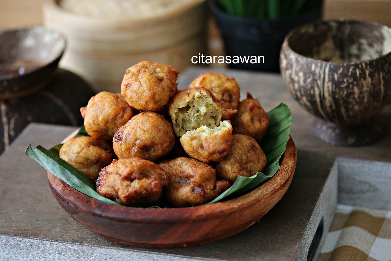 Cucur Pisang / Cekodok Pisang ~ Resepi Terbaik