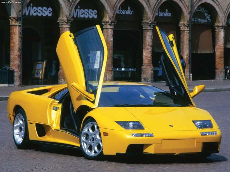 Auto Insurance Comparison: Auto Insurance Comparison - Lamborghini Diablo vs Ferrari F40