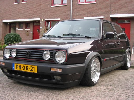 In 1990 like the Golf the GTI was given a facelift and the Big Bumper 