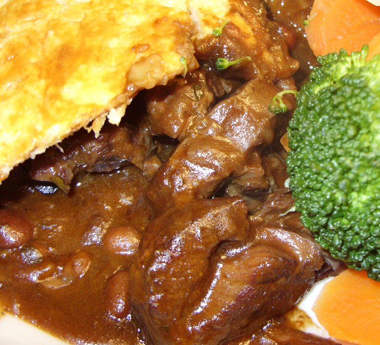 Jenny Eatwell's Rhubarb & Ginger: British Pie Week : Steak & Kidney Pie