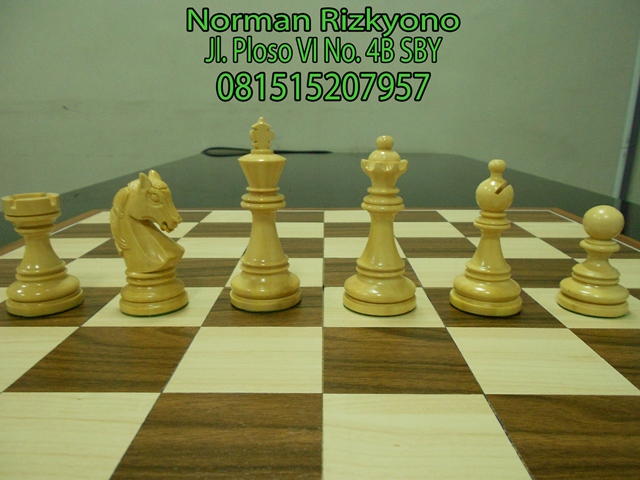  BUAH CATUR  INTERNATIONAL ALEXANDER ALEKHINE JUAL 