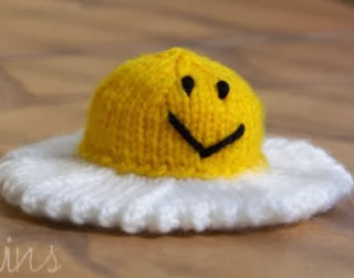 http://translate.googleusercontent.com/translate_c?depth=1&hl=es&rurl=translate.google.es&sl=auto&tl=es&u=http://twinsknit.blogspot.com.es/2009/06/happy-fried-egg-free-knitting-pattern.html&usg=ALkJrhi4mtzEztrgMAav18EkxeTcG4tCLQ