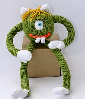 http://www.ravelry.com/patterns/library/monstrik-the-alien---toy-knitting-pattern