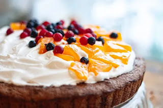 Cake with Cream and Fresh Fruits