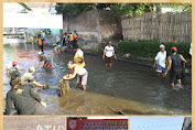 Momentum HUT RI, RW XI Lakukan Kegiatan Baksos "Resik Sungai"