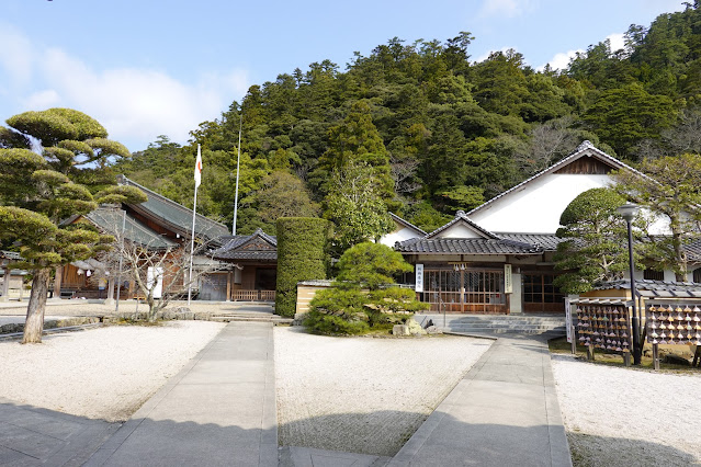 島根県出雲市大社町杵築東 出雲大社 出雲教 八雲会館（結婚式場）