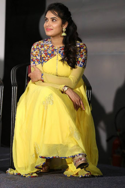 Telugu actress hot images Hariteja
