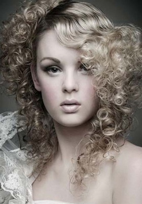 Unique Look for Prom Hairstyles 2013