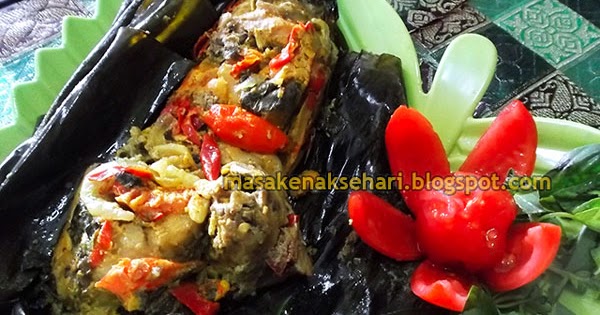 Resep Masakan Sunda Pepes Ayam Bumbu Kuning