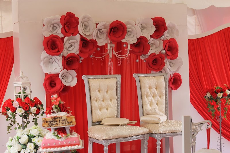 Top Baru 25+ Pelamin Merah Putih Pink