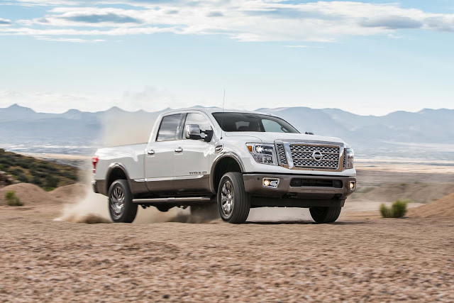 Super Pick Up Nissan Titan XD V-8 Platinum