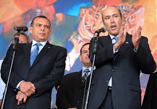 US Amb Hugo Llorens and Honduran President Pepe Lobo