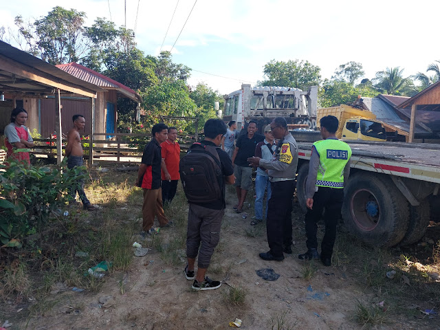 Respon Cepat Aduan Melalui Centang Biru, Satlantas Polres Barito Selatan Datangi Lokasi Parkir Truk Di Desa Sei Paken